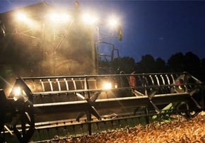 Pourquoi installer des phares à LED sur vos tracteurs ?